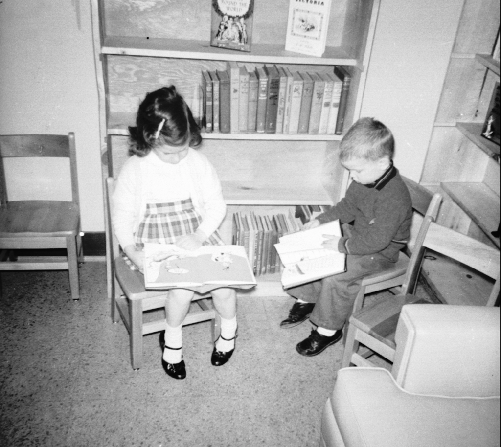 kids-at-cary-library-opening